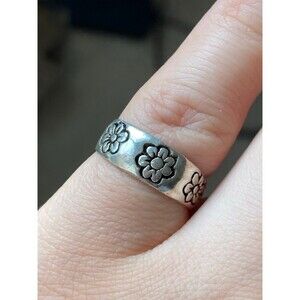 925 sterling silver flower pinky toe ring